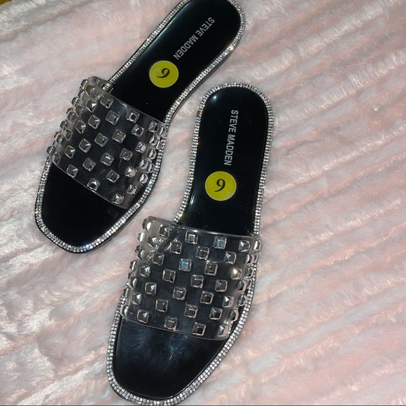 Steve Madden Clear and Sparkly Slip On Sandals / Slides - Picture 5 of 7